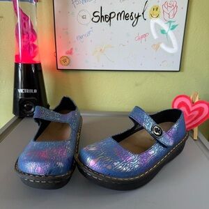 Savvy Blue Iridescent Platform Mary Jane Non Slip Shoes- size US 8